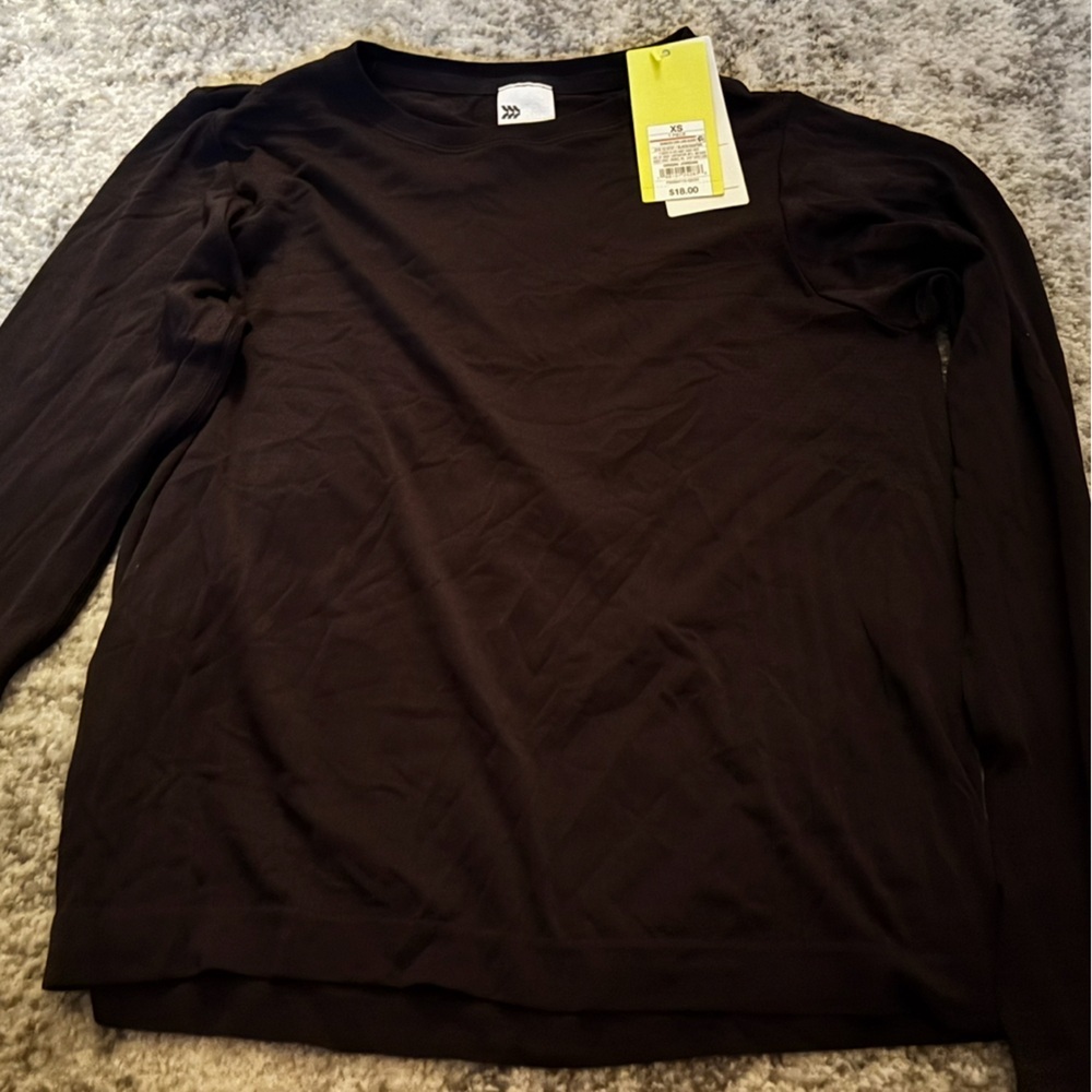 NWT All In Motion Seamless Long Sleeve Top Black Size XS